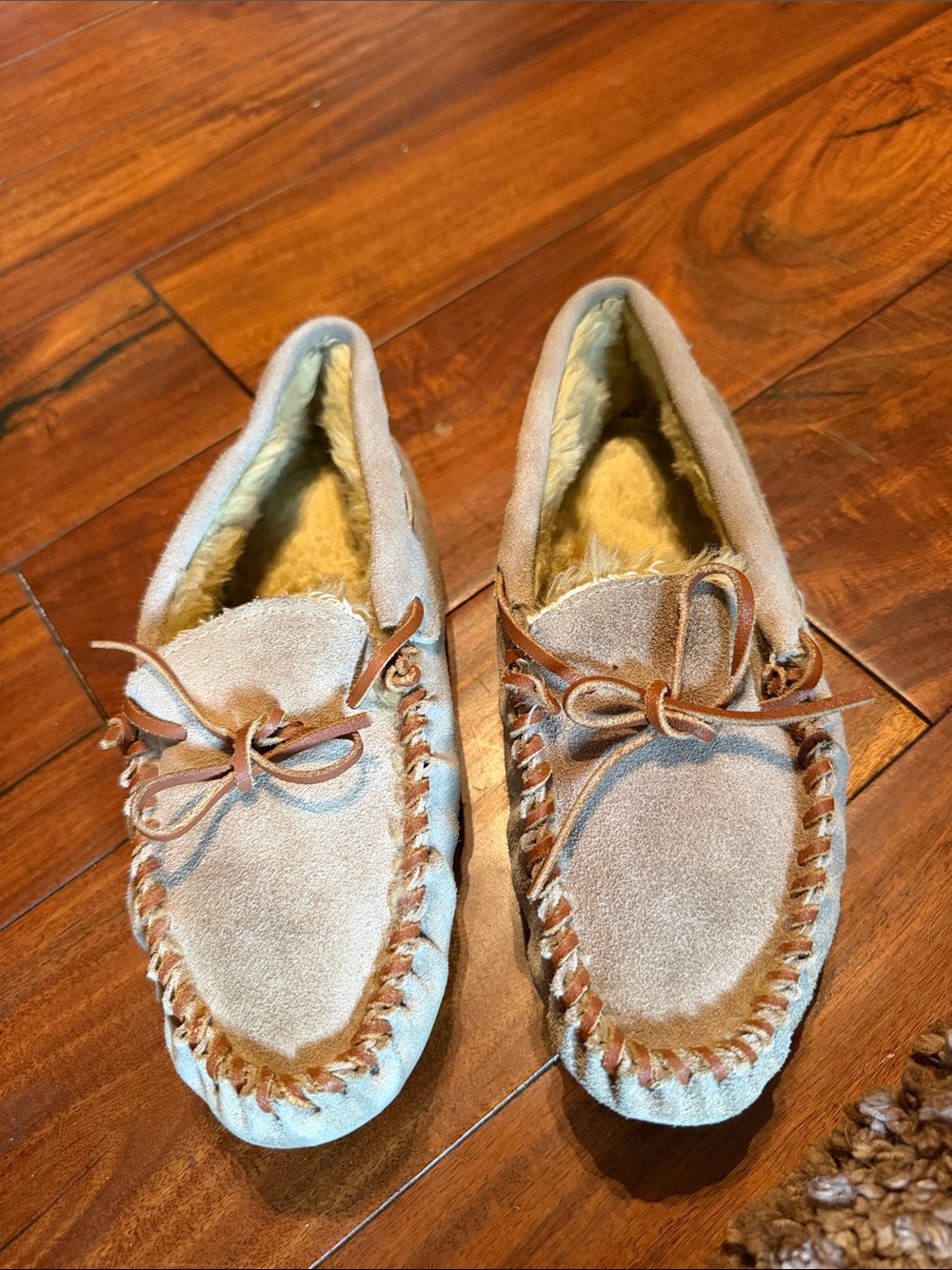 Cozy Suede Deer skin Moccasin Slippers in Light Tan with Fur Lining